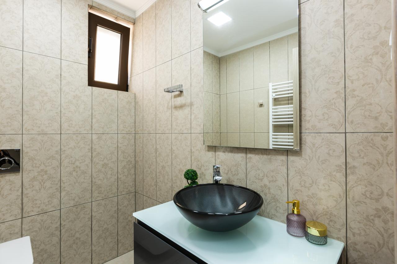 Eudora Luxury Stone Villa Almirida Exterior foto